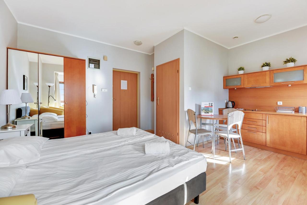 Dom & House - Apartamenty Zacisze ソポト エクステリア 写真
