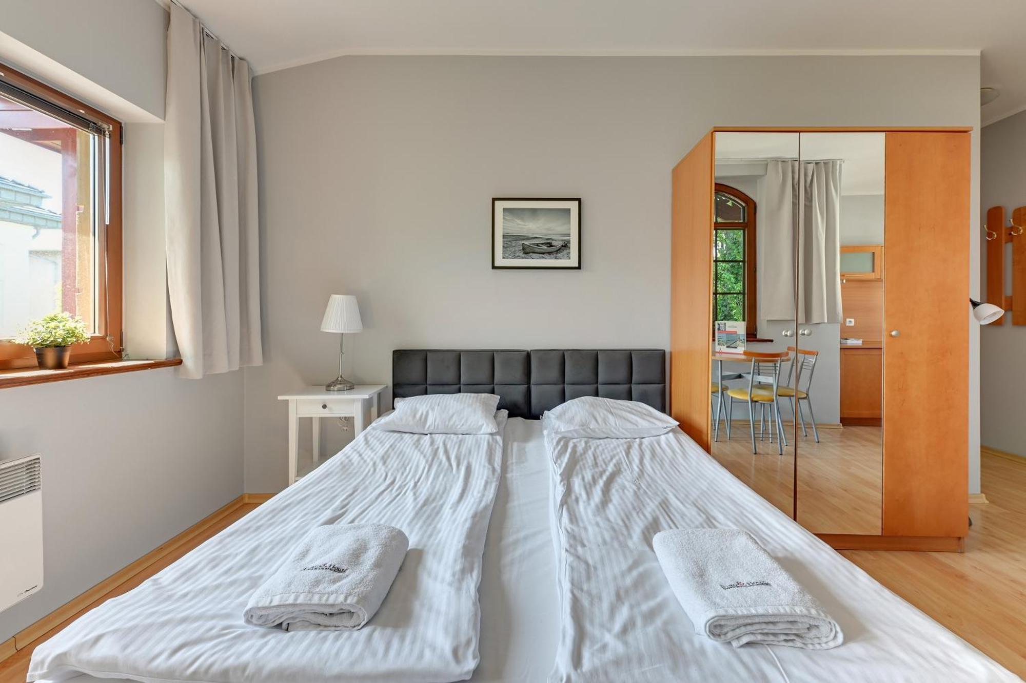 Dom & House - Apartamenty Zacisze ソポト エクステリア 写真
