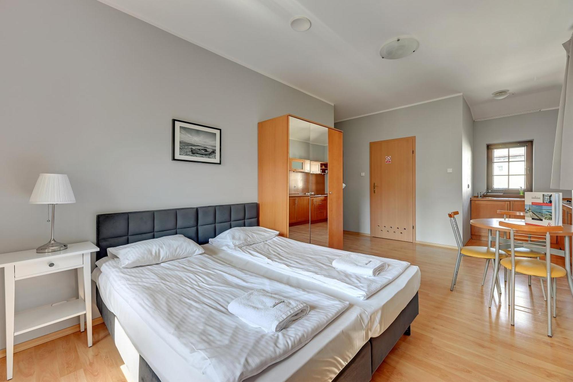 Dom & House - Apartamenty Zacisze ソポト エクステリア 写真